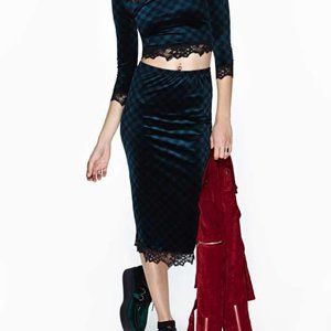Nasty Gal Moon Emerald Velvet Midi Skirt (NWOT)